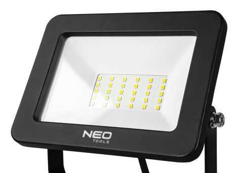 Reflektor pojedynczy 50W SMD LED 4250lm 230V na statywie 1.8m Reflektor pojedynczy 50W SMD LED 4250lm 230V na statywie 1.8m
