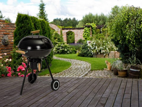 Grill ogrodowy z pokrywą popielnik metalowa półka koła transportowe MultiGarden Grill ogrodowy z pokrywą popielnik metalowa półka koła transportowe MultiGarden